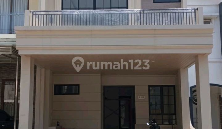 For Sale Puri Gardena House, Brand New, Size 6 x 16 Meters, 2 Floors, North Facing, 3 Bedrooms + 1, 3 Bathrooms + 1, 5,500 Watt Electricity, Price 2.55 Billion Negotiable, HGB Certificate. 1