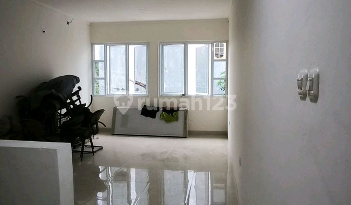 Di Jual Rumah Barucitra 1Extukuran 4X12m3 Lantailistrik 4400Wair Sumur Jetpum Torensurat SHM PBB IMB Akses Mobil bisa Kprhrg 1,2M Turun ke 1.08 M. Nego