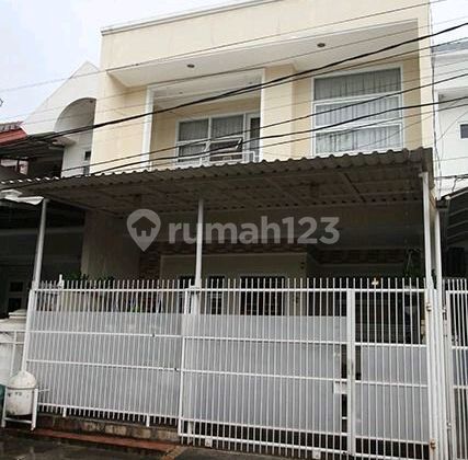 Di Jualrumah Taman Surya 5 .Jakarta Barat* Uk 6 X 18K. Tidur : 3K. Mandi : 2Hadap Utarapln...5.500 Wattsertifikat Shmdepan Taman Harga 2.5 M (Nego)