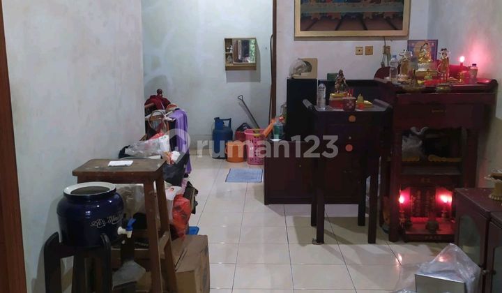 *jual Rumah!!!*alamat: Citra 2, Jakarta Barat▪️ukuran: 6x16m▪️2.5 Lantai▪️3 + 1 Kt▪️3 Kmcarport 1 Mobilrow Jalan 2 Mobil▪️listrik 5500watt▪️hadap Selatan▪️shm▪️air Wtp *harga Jual 2.3m Nego* Shm