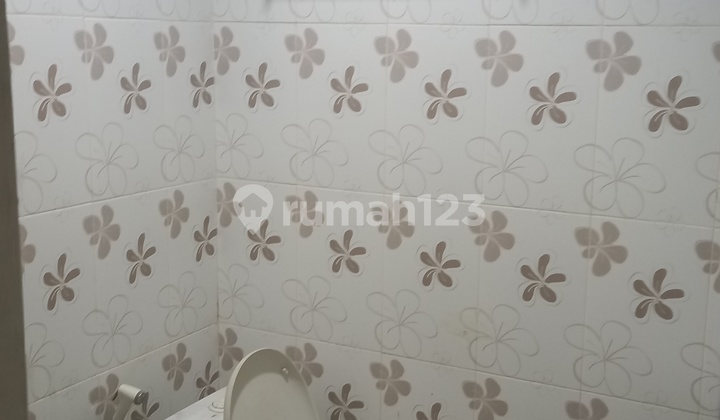 Cheap House for Sale in South Tanjung Duren 2
