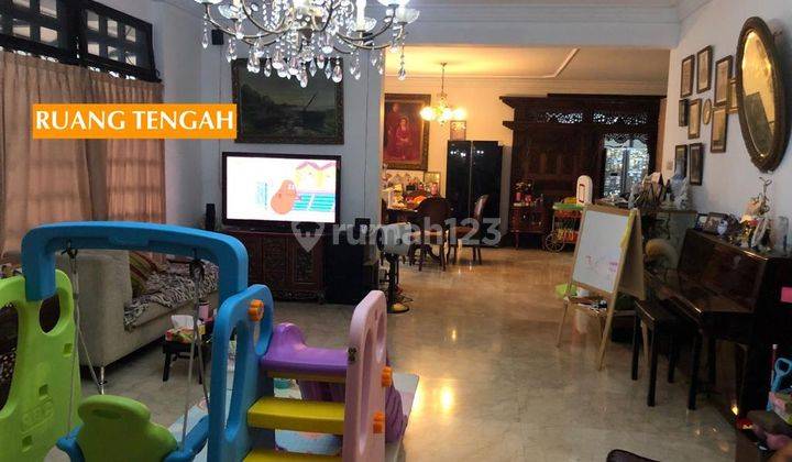 Dijual cepat dan murah  rumah 2 kavling  di kayu putih 1