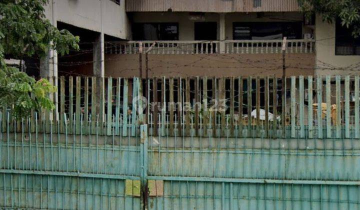 Dijual cepat dan murah Tanah + Bangunan di jalan Daan mogot 2