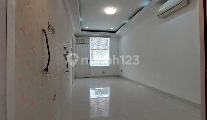 Dijual Cepat dan Murah Rumah di Tanjung Duren Utara 2