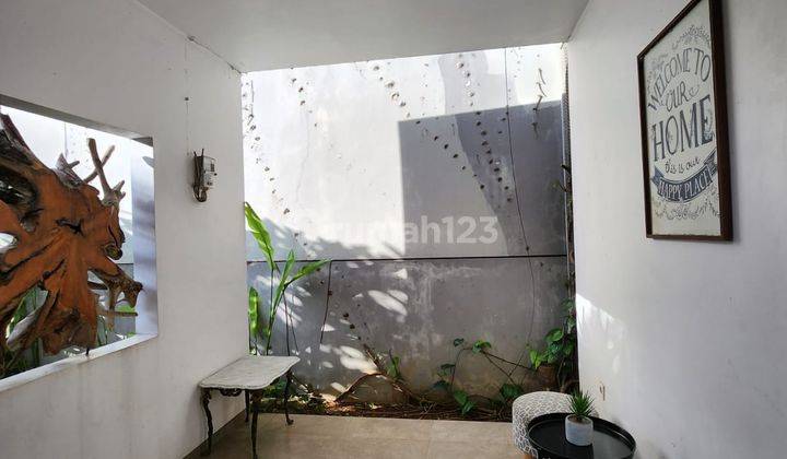 Rumah Modern Tropis Semi Furnished Di Setu Cipayung 15