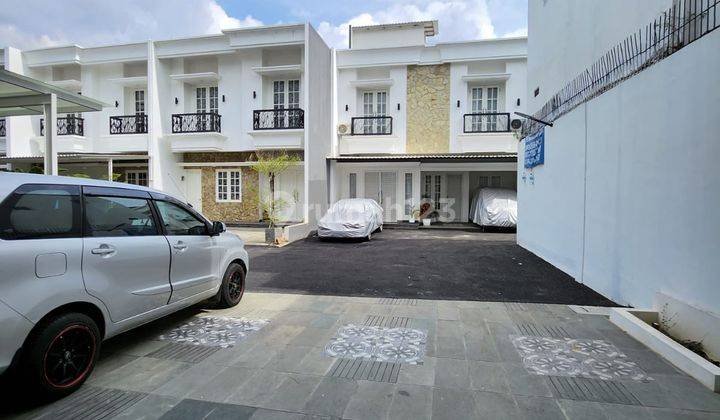 Brand New Classic Modern Dalam Cluster One Gate di Pondok Bambu 7