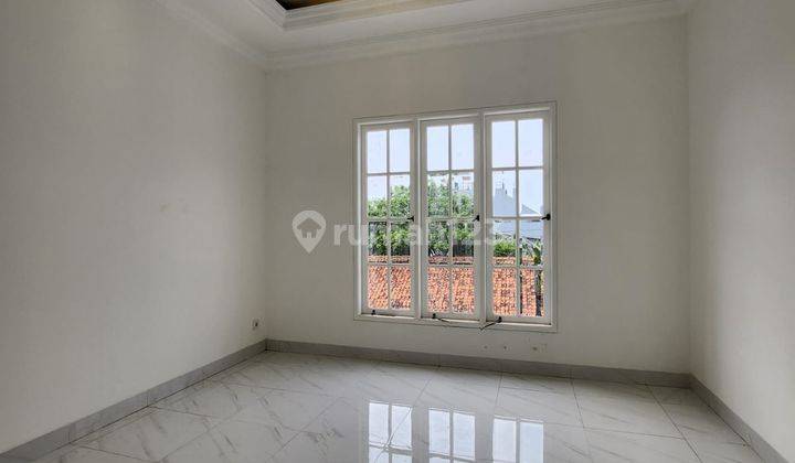Brand New Classic Modern Dalam Cluster One Gate di Pondok Bambu 17