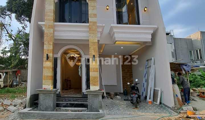 Dijual Rumah Classic Minimalis Dekat Ragunan Cilandak 1