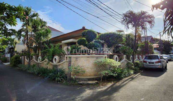 Dijual Rumah Posisi Hook Dalam Komplek Di Pondok Bambu 7