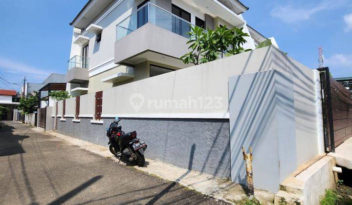 Dijual Rumah Baru Posisi Hook Di Duren Sawit Jakarta Timur 2