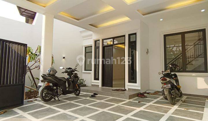 Brand New House Modern Classic Di Ciracas Kelapa Dua Jaktim 2