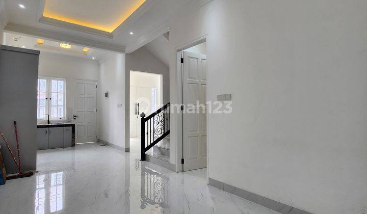 Rumah Baru Design Classic Modern Dalam Komplek Duren Sawit Jaktim 2