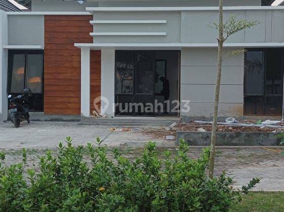 Rumah cluster baru 300 meter jln raya mijen Semarang  1