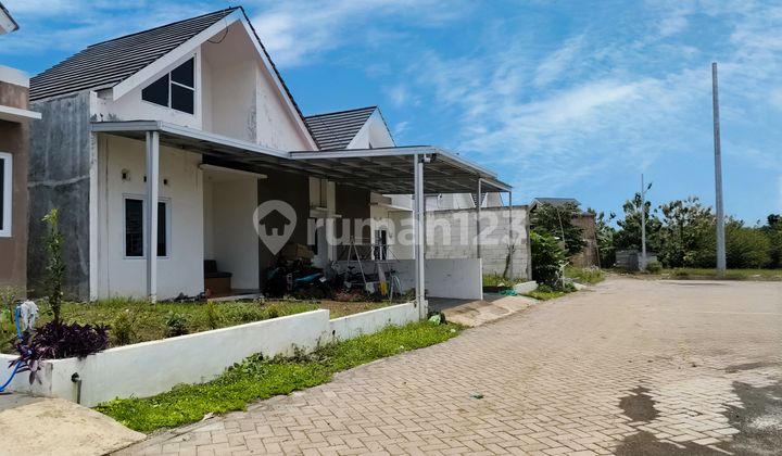 Rumah Baru Cluster Ngaliyan Free Desain dan Ready Stok 1