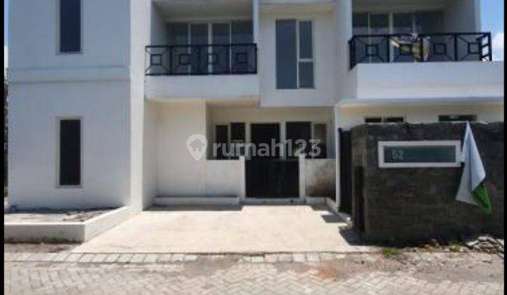 Rumah 2 Lantai Bagus di De Casa Residence No.52, Lakarsantri, Sby 1