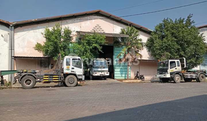 Gudang di Pergudangan Angtropolis Blok H20 Surabaya