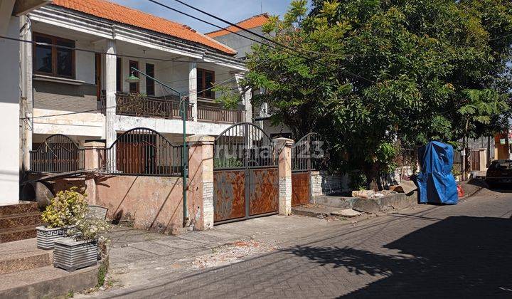 Rumah Bagus di Jl. Menur Gang I No. 07, Sukolilo, Surabaya
, Surabaya 1