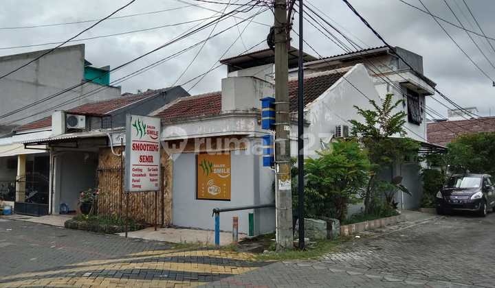 Rumah Bagus Semi Furnished SHM Wiyung, Surabaya Rumah Bagus Semi Furnished SHM Wiyung, Surabaya