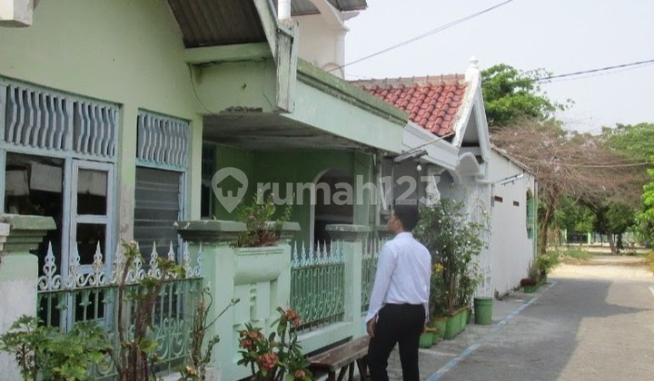 Rumah Bagus Unfurnished SHM Lamongan, Lamongan
