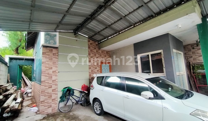 Nice House in Tenggilis Mejoyo, Surabaya