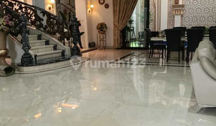 Rumah Mewah Komplek Padang Golf Mansion Medan Polonia 2