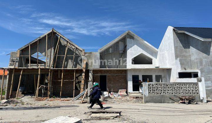 15 MENIT KE MALL PODOMORO 7 MENIT KE KAMPUS UMSU 2