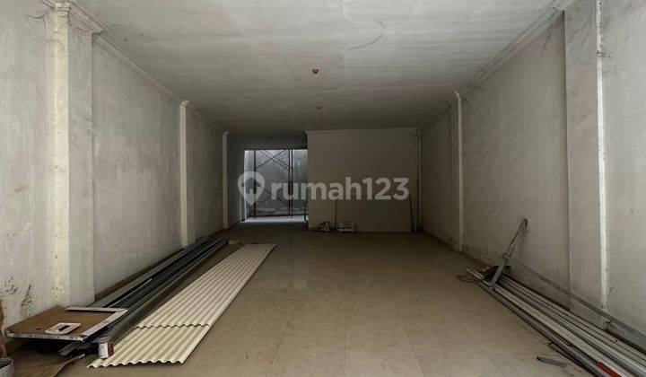 Ruko 3 1/2 Lantai Siap Huni Ruko di Jelambar, Jelambar SHM - Sertifikat Hak Milik Semi Furnished 148 m² 2