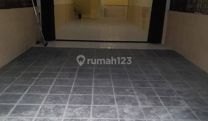 Ruko 3 Lantai Siap Huni Jelambar Disewakan 2