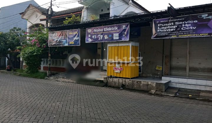 Rumah Strategis Wisma Tropodo Cocok untuk Usaha & Huni