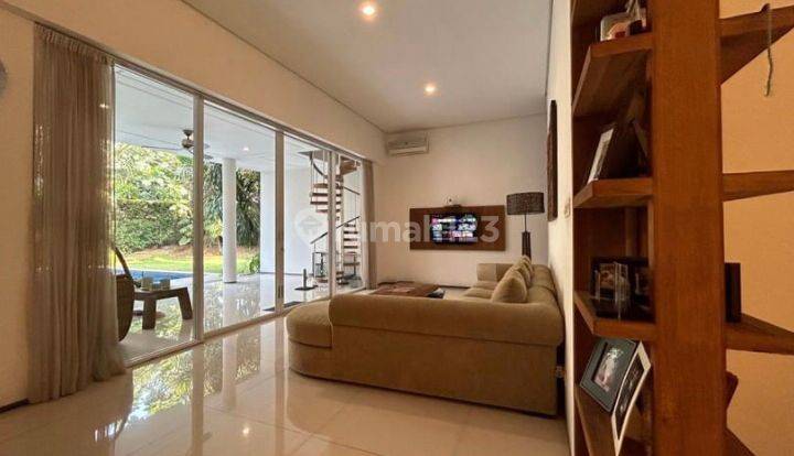 For Sale Spacious House Big Garden And Pool Near Kemang MM057 2