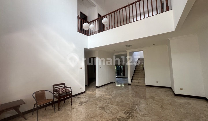 Rent House Near Ais School Pejaten 2
