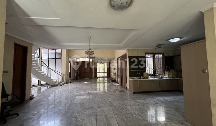 Jual Cepat Rumah Menteng Unfurnished 2