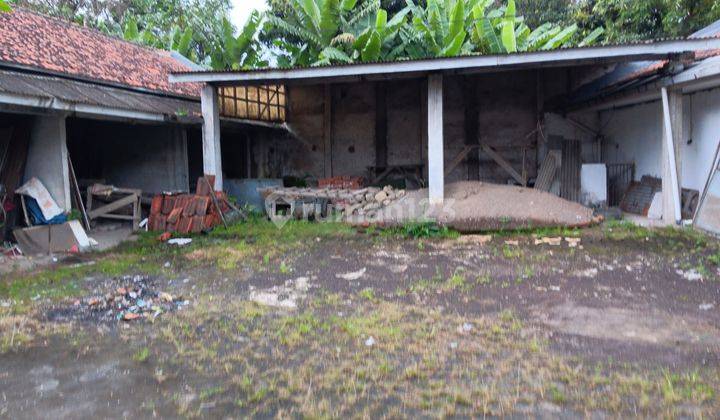 Rumah tua  hitung tanah di Jalan mohammad toha SHM 1