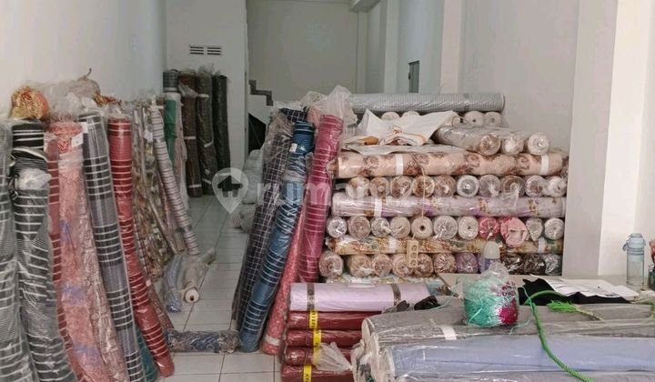 For Rent, Ready-to-Use Shop House in Sayap Sudirman For Rent, Ready-to-Use Shop House in Sayap Sudirman