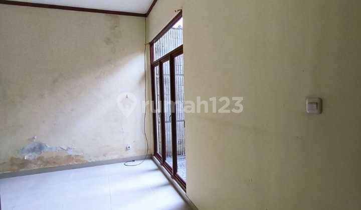 Ready-to-Occupy Residence in Taman Sakura Indah, Soekarno Hatta, Bandung 2