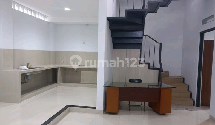 Jual Rumah Sangat Bagus, Baru Bergaya Minimalis Jepang 2