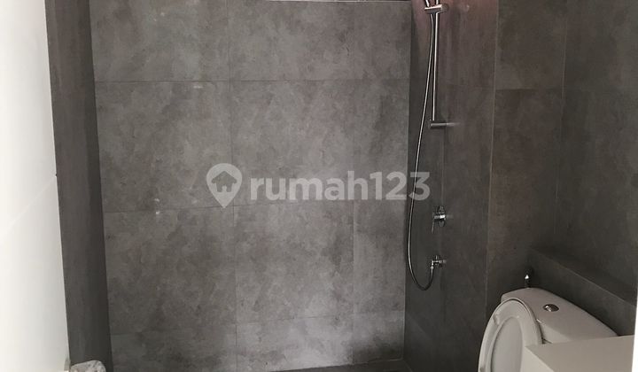 Di Jual Unit Lloyd Alam Sutera Lantai 1 2