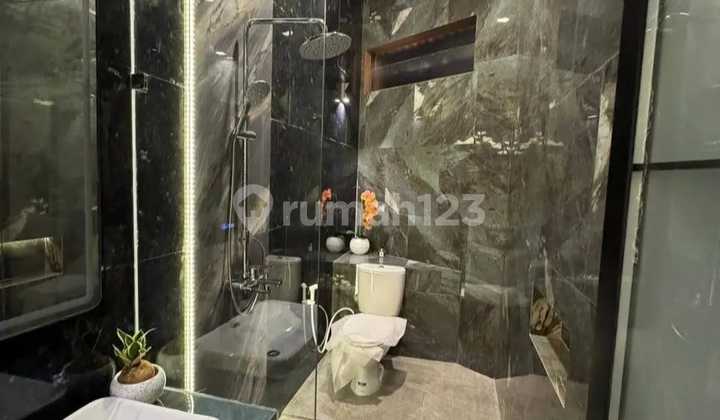 FOR SALE QUICK LUXURY HOUSE BELOW MARKET PRICE IN PONDOK CABE 2
