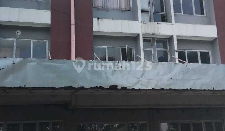 FOR RENT: 3-STORY STRATEGIC SHOPHOUSE, AFFORDABLE, LOCATED BY THE ROADSIDE IN SETU