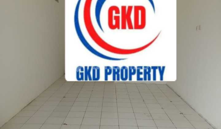 For Rent: Strategic and Affordable Shop House on the Main Roadside in Pamulang 2