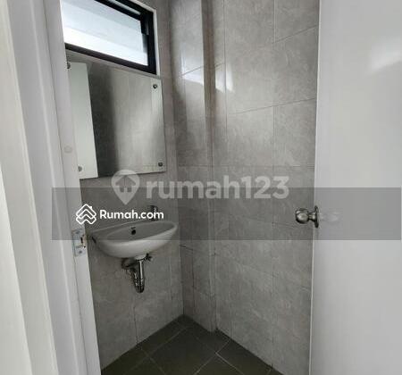 Disewakan Ruko Loka 65 Pinggir Jalan, Ramai Di Bsd City 7