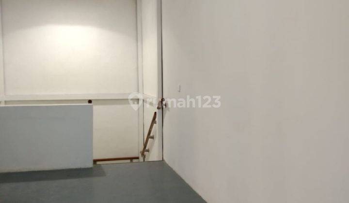 Disewakan Ruko Hook Dan Strategis Cocok Untuk Cafe Atau Resto 12