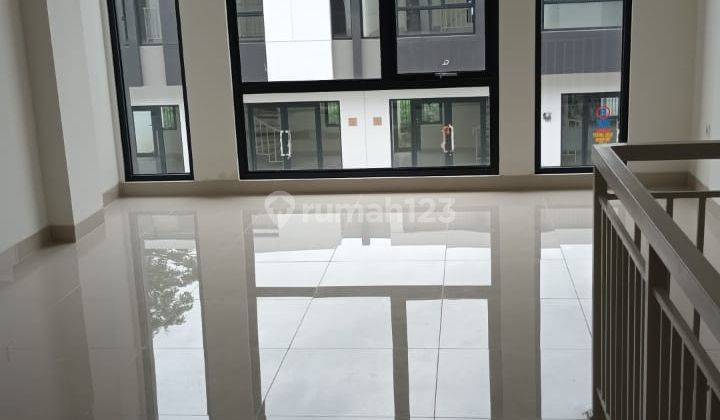 Ruko Disewakan Bagus Dan Lokasi Strategis 3