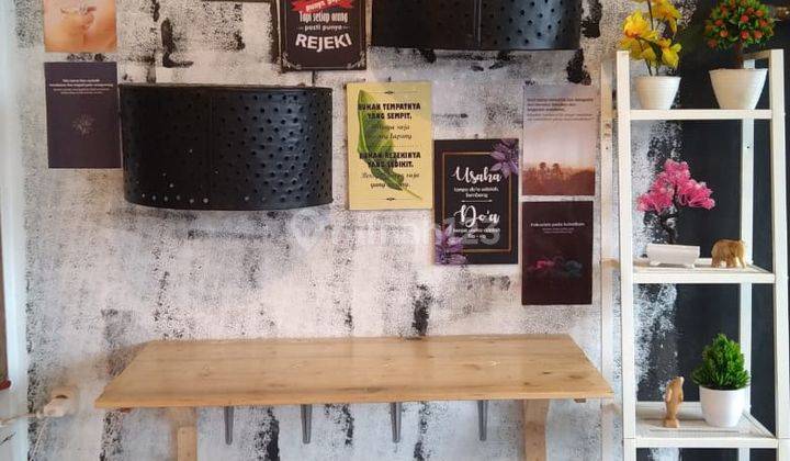 Ruko Disewakan Dipinggir Jalan Raya Viktor Ramai,full Furnish 2