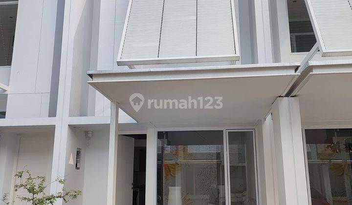 Rumah Dijual Bagus Dan Full Furnish Dibsd City 1