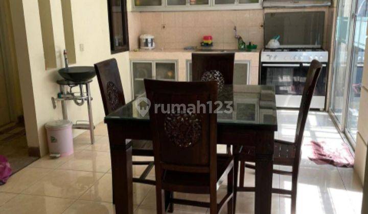 Rumah Full Furnish Bagus Dan Lokasi Sangat Strategis Dekat Dgn Stasiun Rw Buntu 1