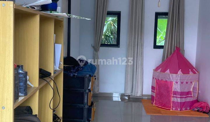 Dijual Cepat Rumah 2 Lantai Bagus Dan Lokasi Perum Strategis 2