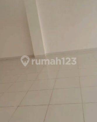 Disewakan Ruko Gandeng 3 Dipinggir Jalan Kawasan Ramai 2