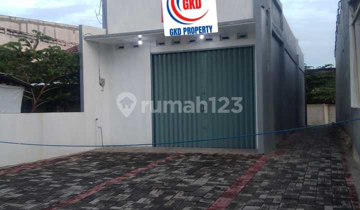 Disewakan Ruko 1 Lantai Strategis Murah di Pinggir Jalan Utama Serpong Utara