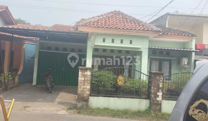 FOR SALE QUICK HOUSE BELOW MARKET PRICE IN BSD FOR SALE QUICK HOUSE BELOW MARKET PRICE IN BSD
